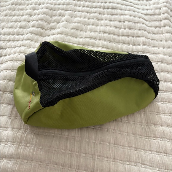 Sherpani Shoe Case Travel Luggage Organizer Bag Green Black - Picture 2 of 6